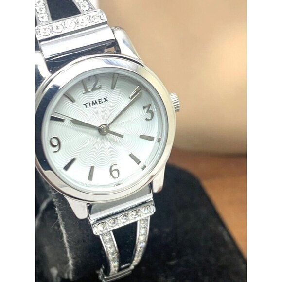 Timex Women's Watch TW2W18600 Quartz Silver Dial Stainless Steel 25mm - Picture 12 of 13